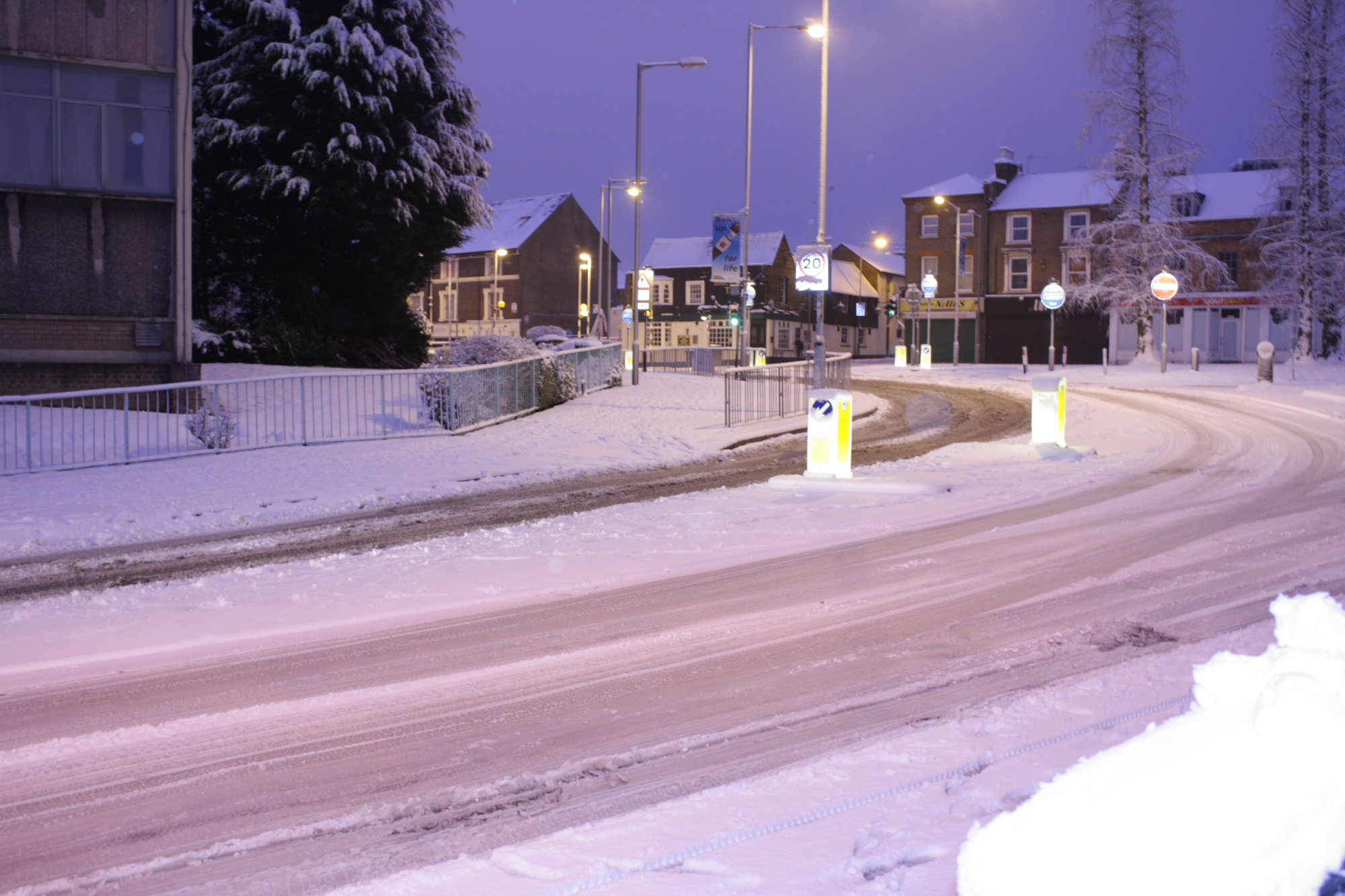 More snow hits luton