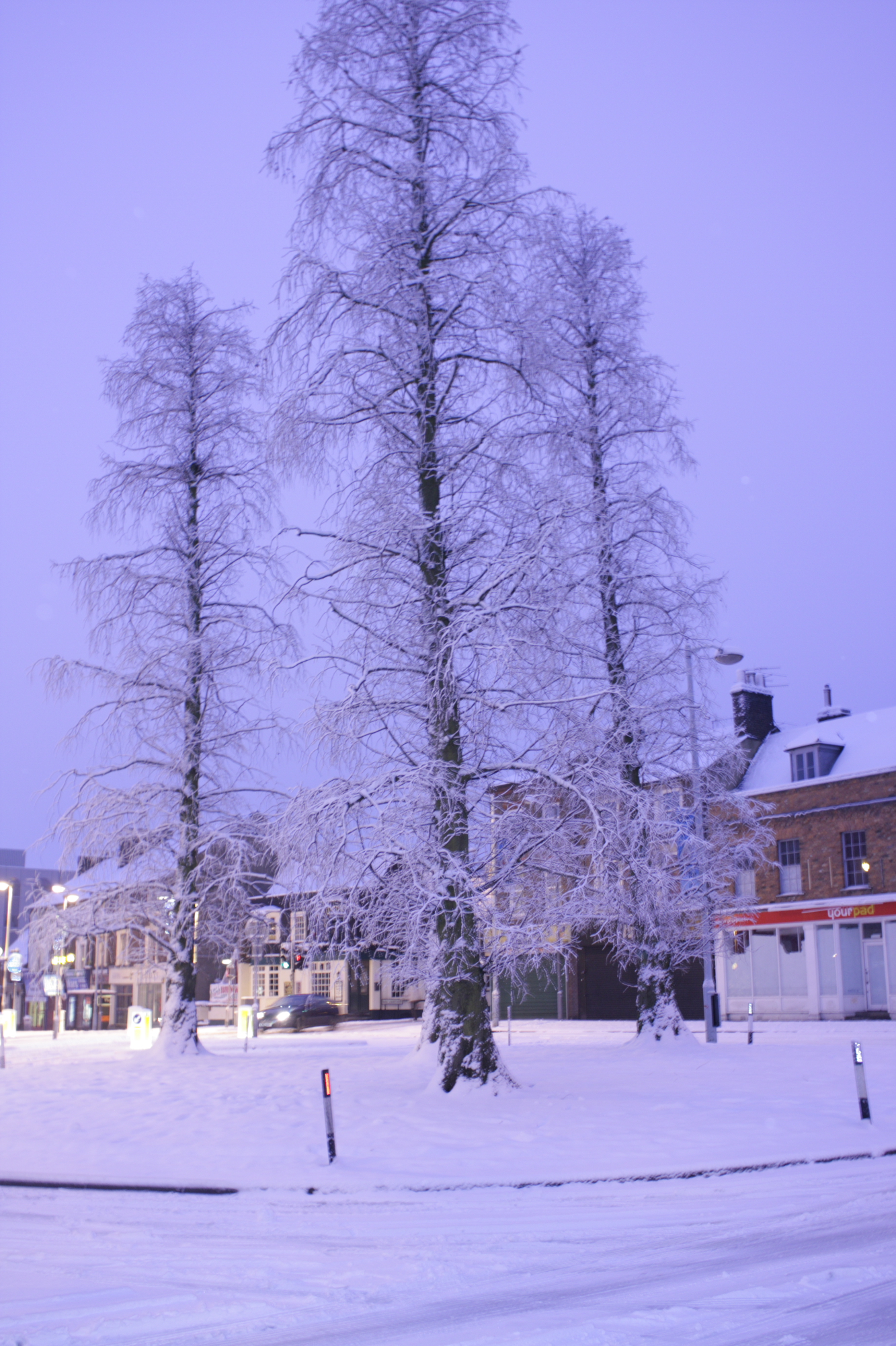 More snow hits Luton