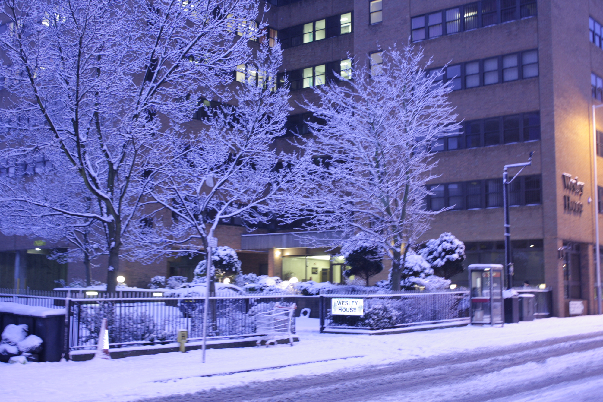 more snow hits luton