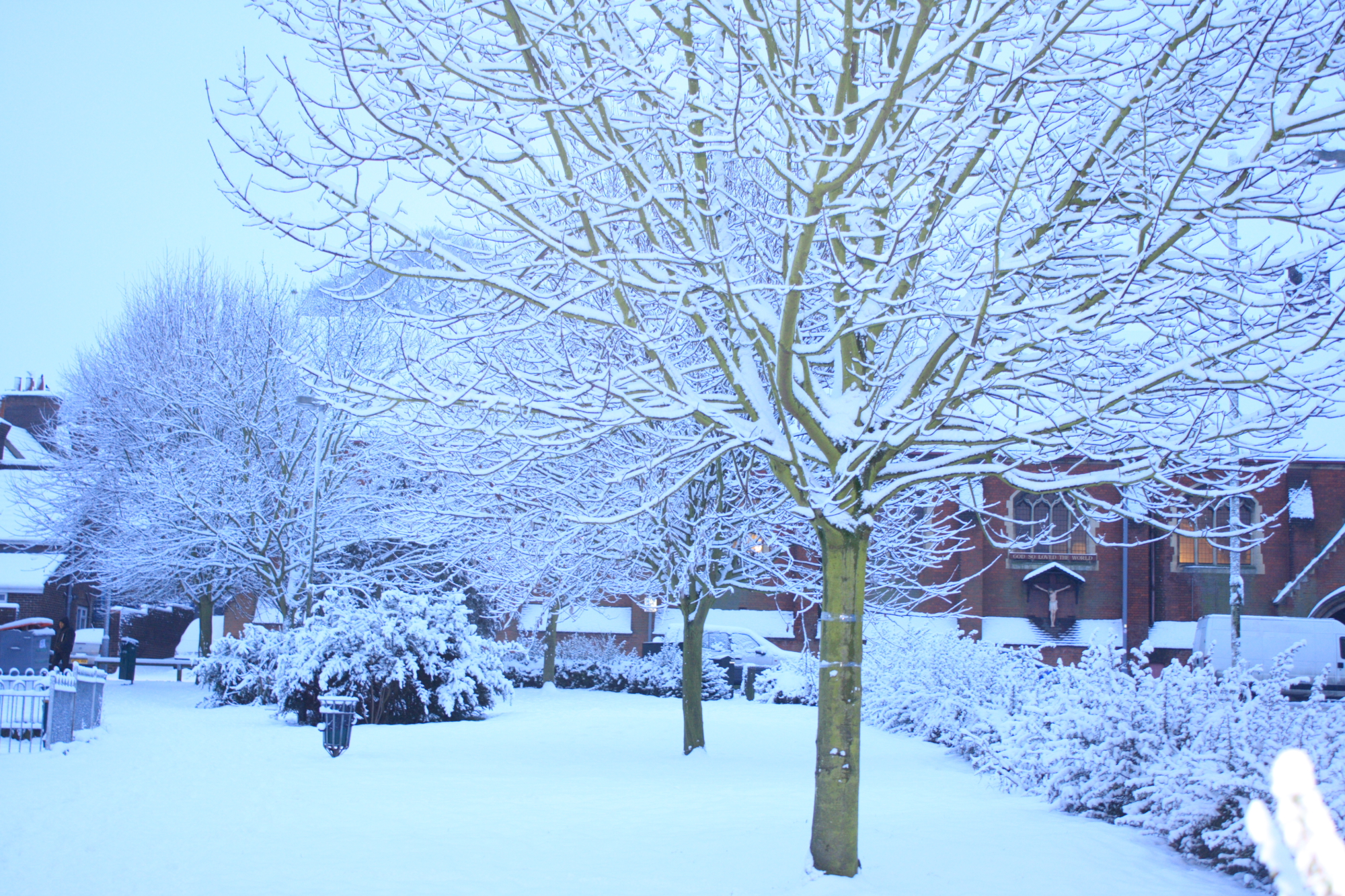 More snow hits Luton