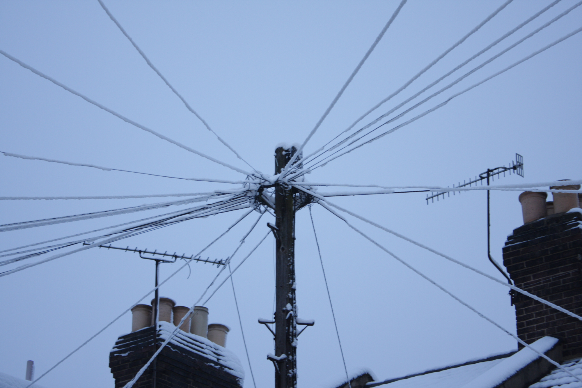 More snow hits Luton