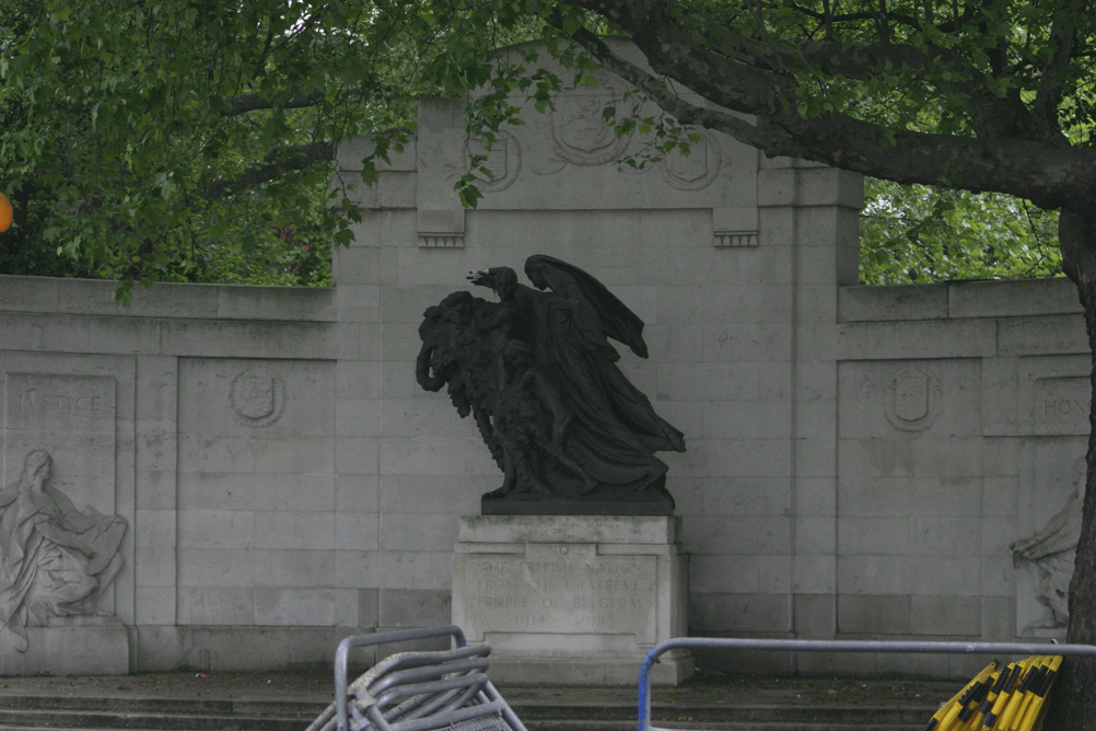 Memorial of thanks to the British nation from the people of Belgium in commemoration of World War One - on Victoria Embankment.